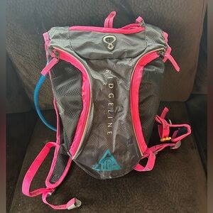 NWOT Ridgeline camelbak water pack